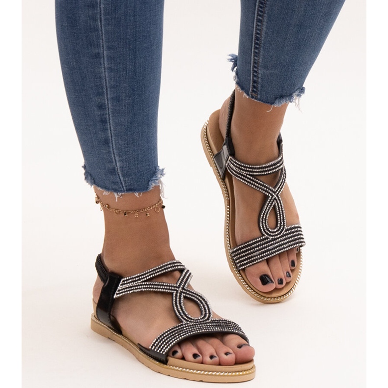 Černé sandály zdobené zirkony Detila černá 2