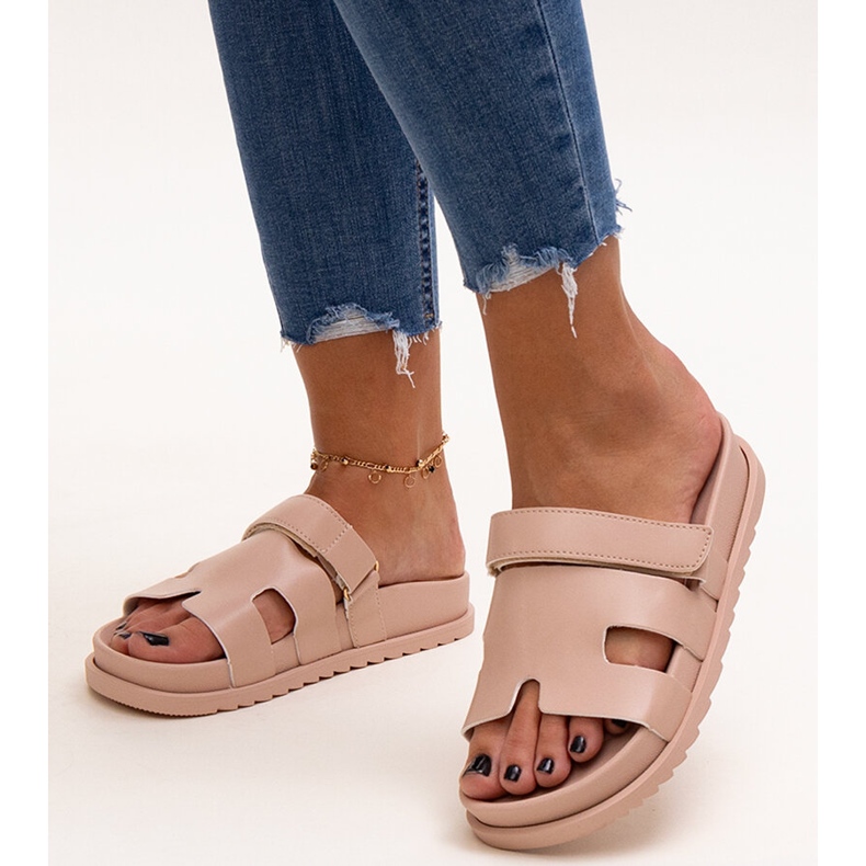 Béžové žabky na suchý zip od Kassis béžový 1