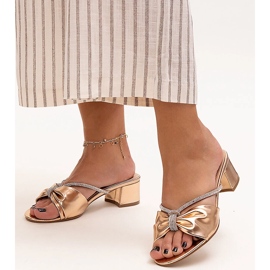 Muly na vysokém podpatku zdobené zirkony Anbrani zlatý 1