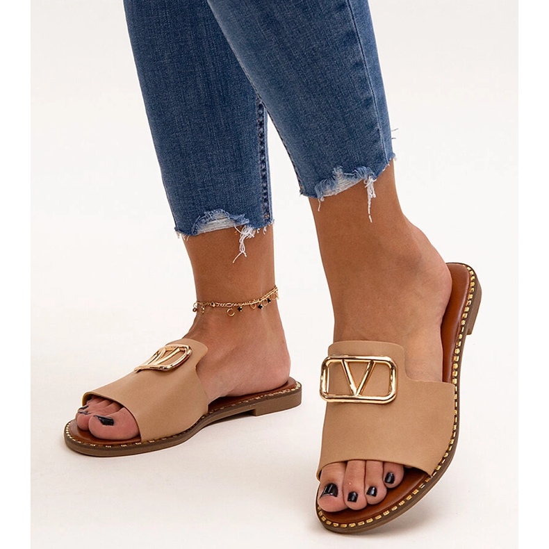 Béžové žabky s přezkou Mariza béžový 1