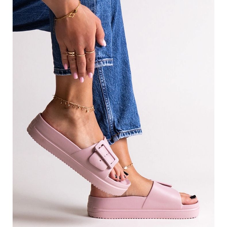 Růžové žabky Big Star NN274A663 růžový 1