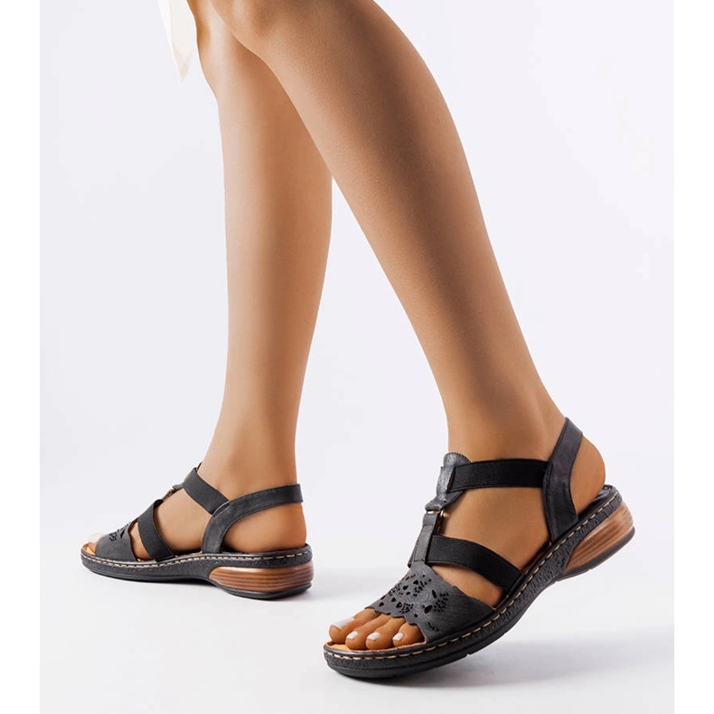 Evento Černé sportovní sandály s kamínky od Rossignolu černá 1