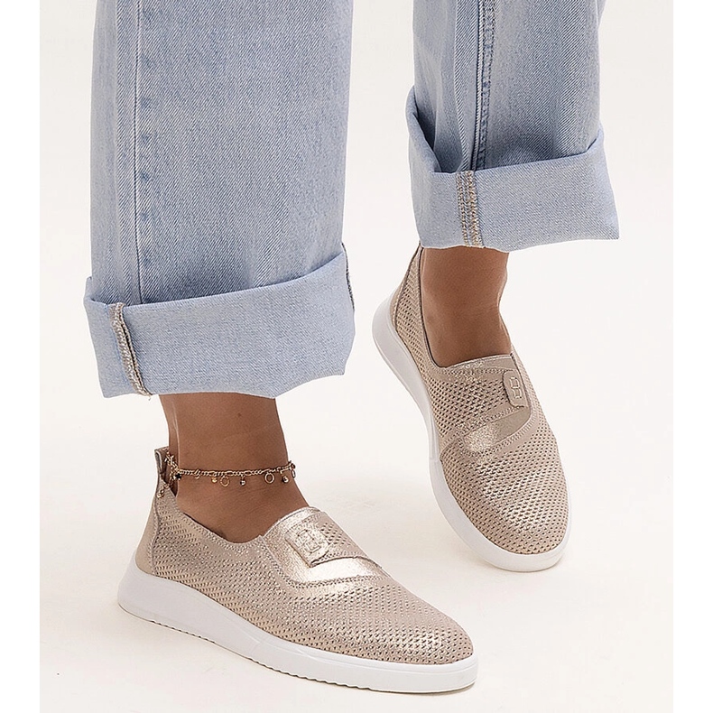 Zlaté perforované kožené tenisky Ethel zlatý 1 Zlaté perforované kožené tenisky Ethel zlatý 1