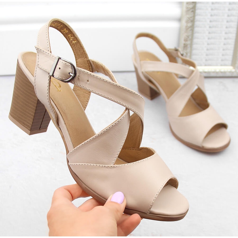 Béžové dámské kožené sandály na vysokém podpatku Dolce Pietro 4077-013-01-1 béžový 1