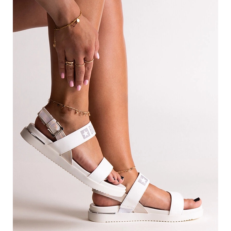 Bílé sportovní sandály Big Star LL274939 bílý 1