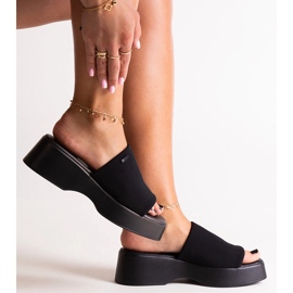 Černé žabky na platformě Big Star NN274021 černá 1