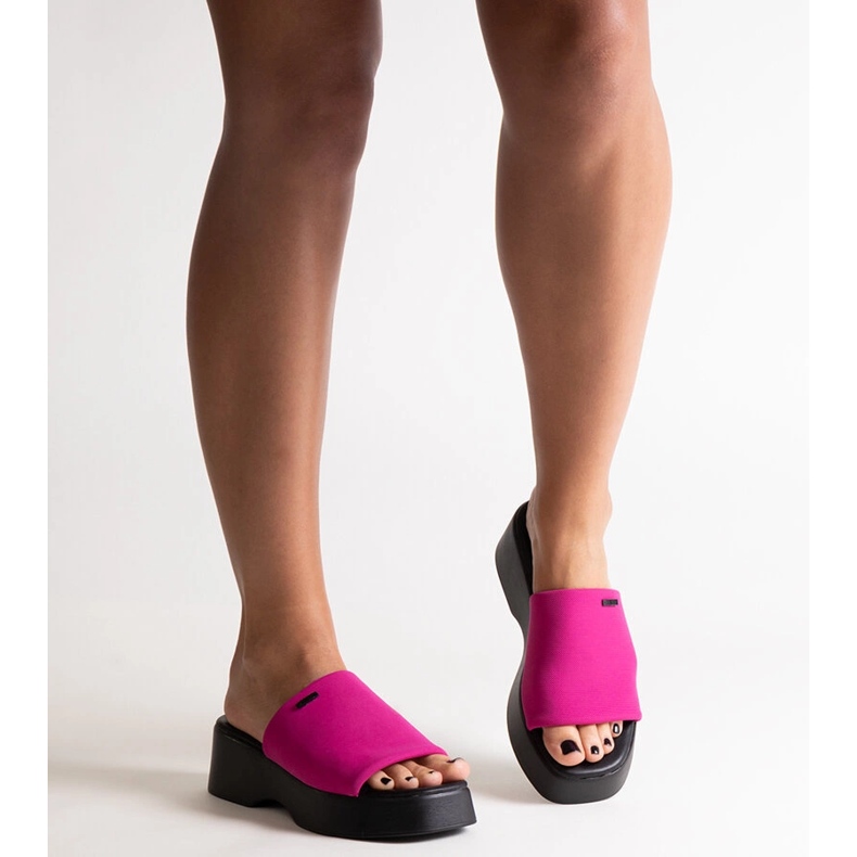 Růžové žabky na platformě Big Star NN274026 růžový 2