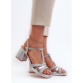 Dámské sandály na vysokém podpatku vyrobené z eko kůže Silver Lyana stříbrný 2