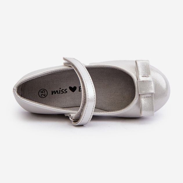 Lesklé dětské balerínky se stříbrnou mašlí Fiorelle na suchý zip stříbrný 2