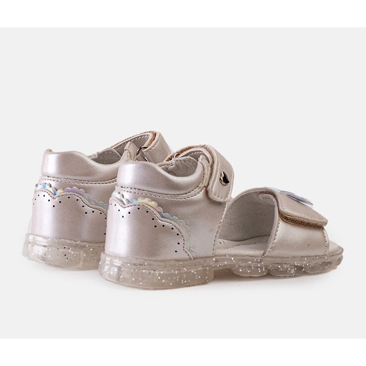 EVento Stříbrné dětské sandály značky Bousquet stříbrný 1 EVento Stříbrné dětské sandály značky Bousquet stříbrný 1