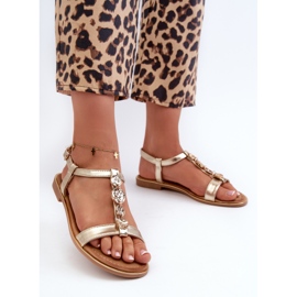 Dámské ploché sandály se zlatými dekoracemi Muridia 2