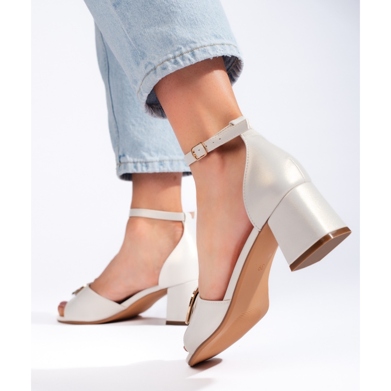 Světle šedé sandály na vysokém podpatku značky Sergio Leone šedá 1