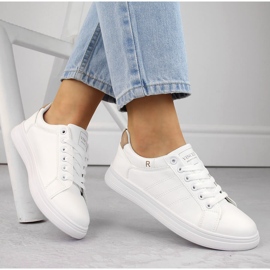 Dámské bílé sportovní boty Vinceza 13610 bílý 1