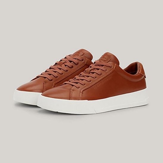 Tommy Hilfiger Court Best Cognac boty FM0FM05136GVI hnědý 1