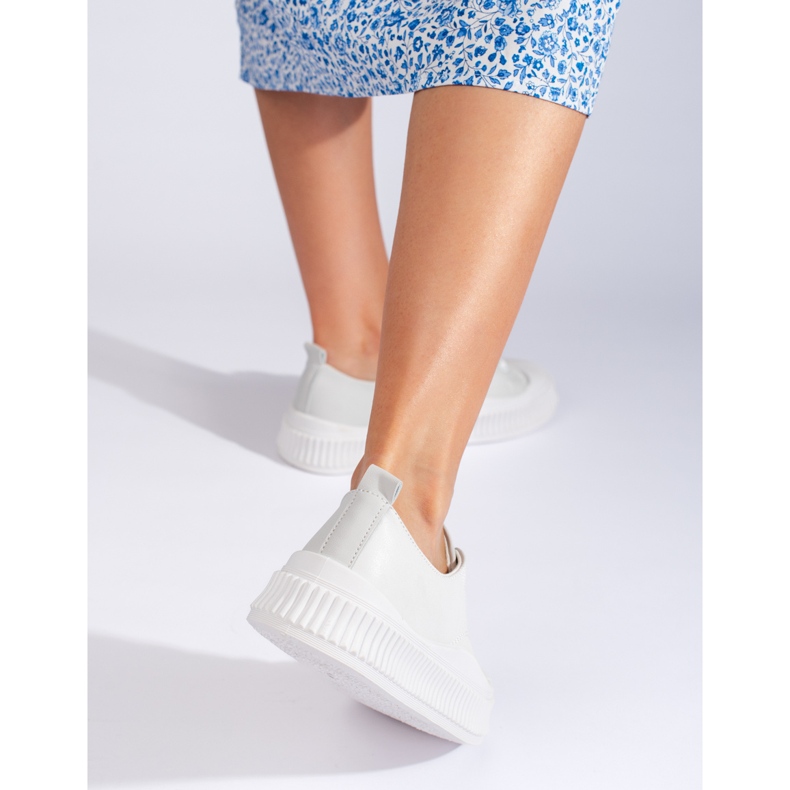 Šedé dámské tenisky vyrobené z ekologické kůže šedá 1