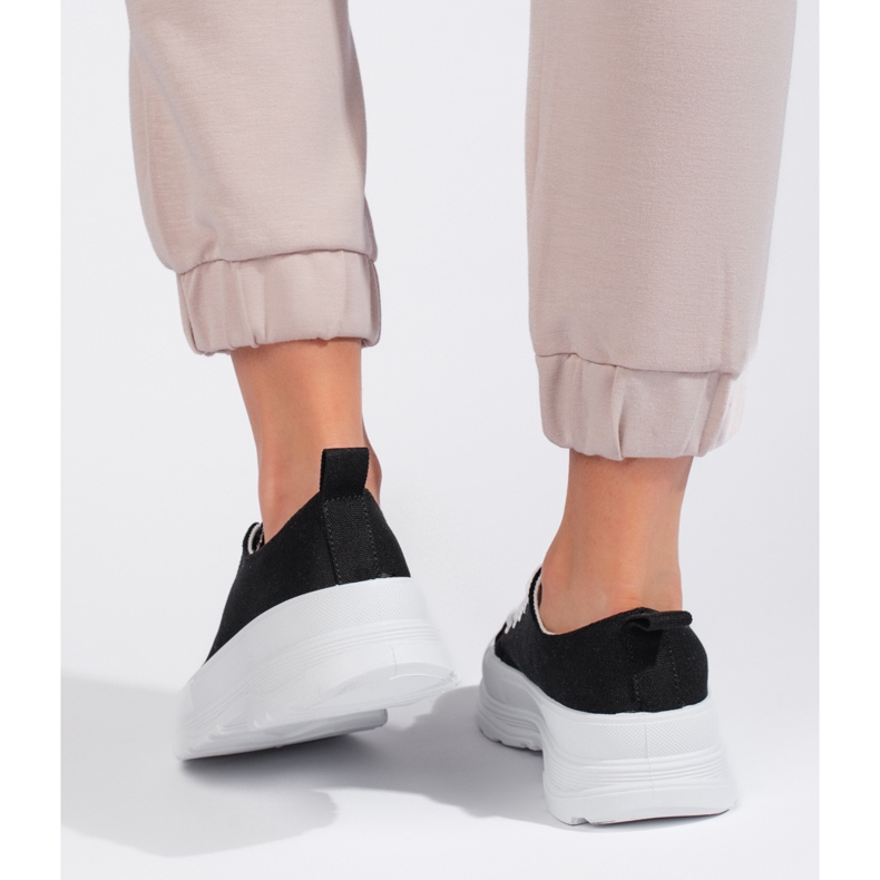 Klasické dámské černé tenisky černá 1