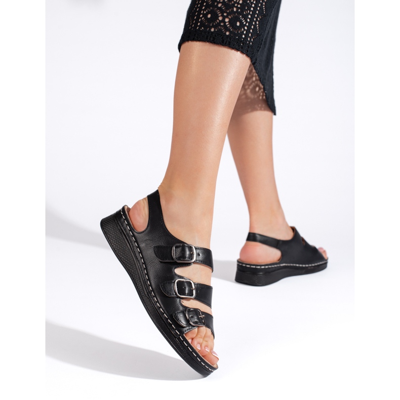 Dámské černé sandály s přezkami černá 1