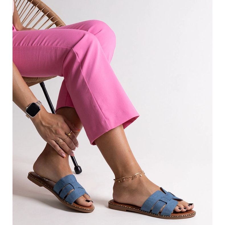 Modré pantofle vyrobené z eko kůže Hyiaba modrý 1