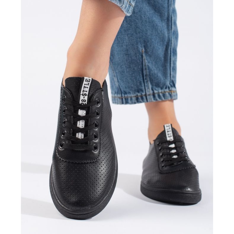 Seastar Černé prolamované dámské tenisky černá 1 Seastar Černé prolamované dámské tenisky černá 1