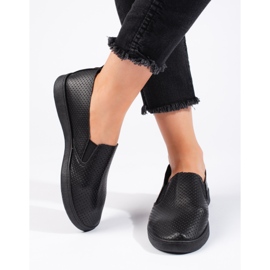 Prolamované, lehké, černé dámské slip on černý 1