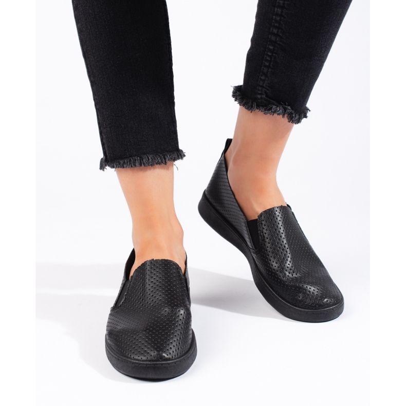 Prolamované, lehké, černé dámské slip on černý 2