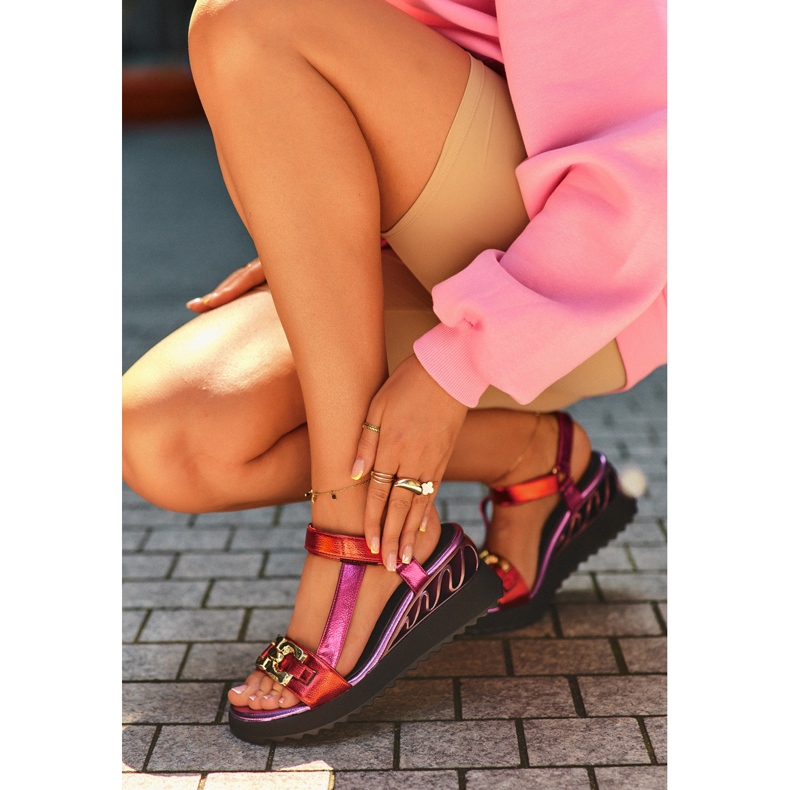 S.Barski Dámské sandály na klínu D&A CR954 Purple fialový 2 S.Barski Dámské sandály na klínu D&A CR954 Purple fialový 2