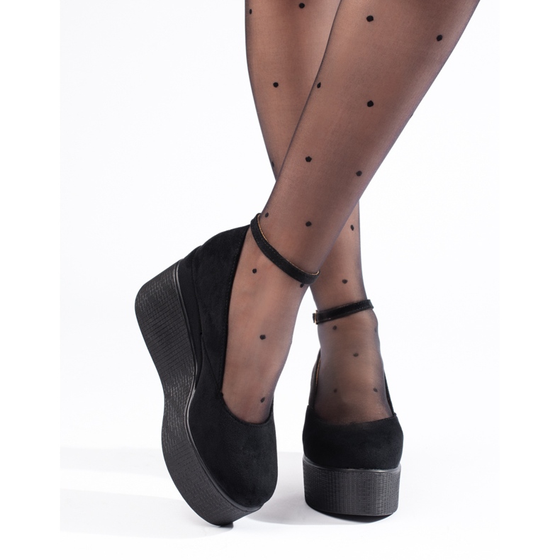 Černé lodičky na klínku černá 2