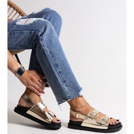 Zlaté sandály na platformě Bashera zlatý 1