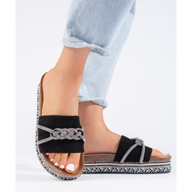 Černé pantofle na platformě černá 2