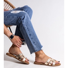 Zlaté klasické žabky se zdobením Umayma zlatý 1 Zlaté klasické žabky se zdobením Umayma zlatý 1