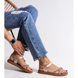 Zlaté sandály zdobené zirkony Claranna zlatý 1