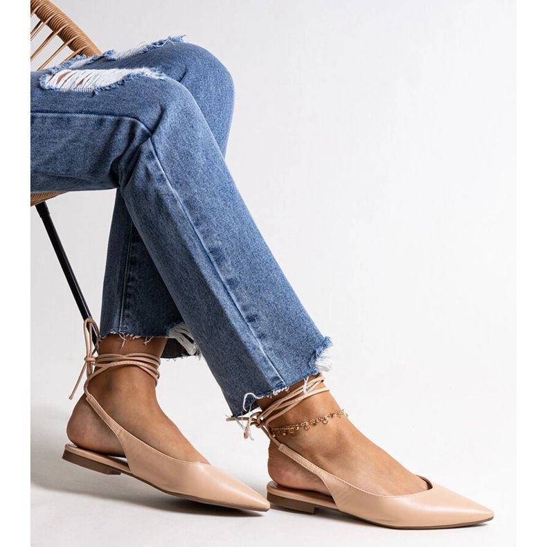 Zavazované béžové balerínky z eko kůže Batra béžový 1