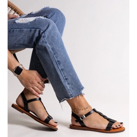 Černé ploché sandály Amaranth černý 1