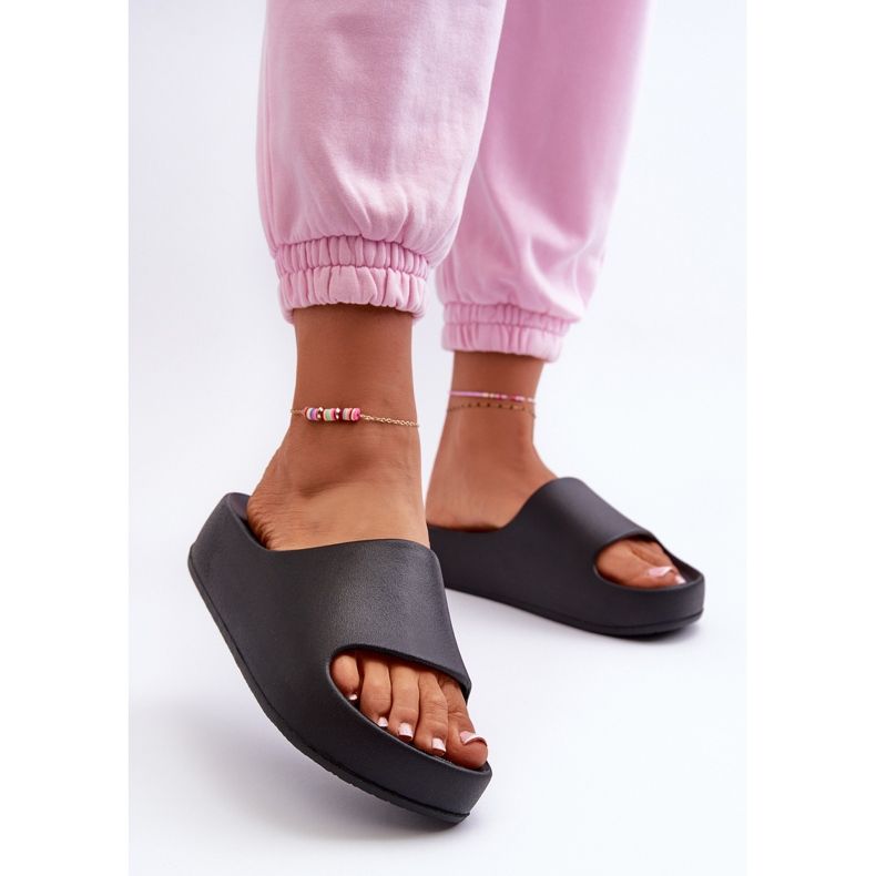 Dámské černé žabky Airaplea Foam Platform černý 2