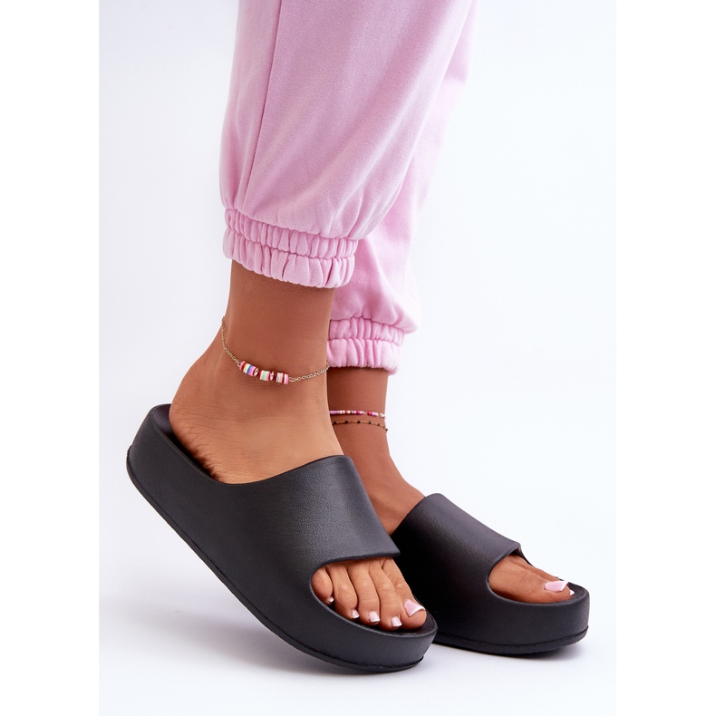 Dámské černé žabky Airaplea Foam Platform černý 1