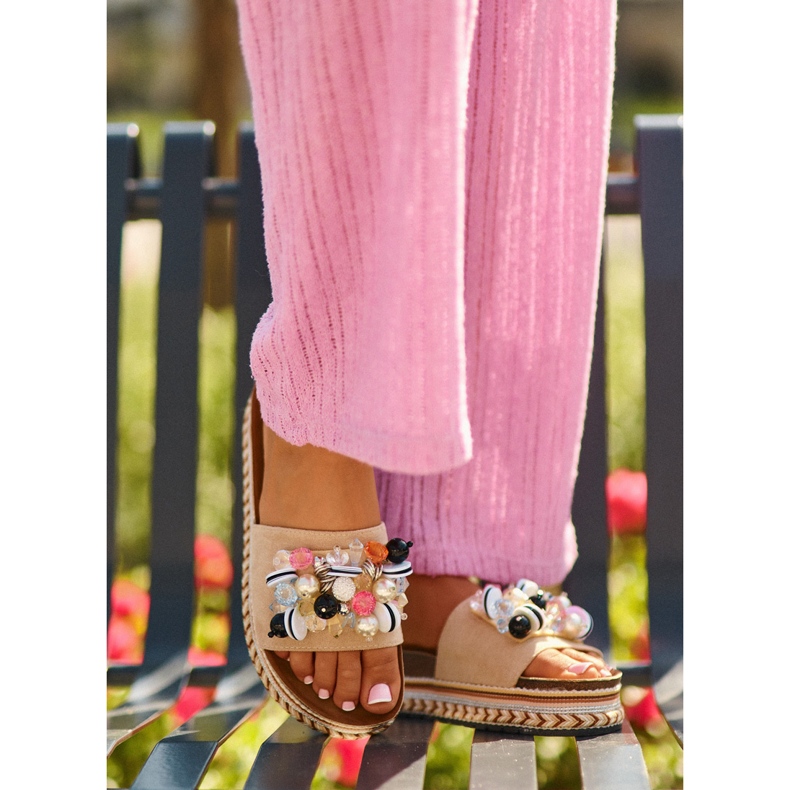 Dámské žabky na platformě s ozdobami S.Barski HY077 béžová béžový 1