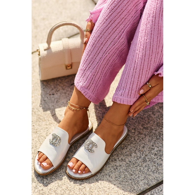 Elegantní dámské lesklé žabky s ozdobou S.Barski KV27-050 Stříbrná stříbrný 2