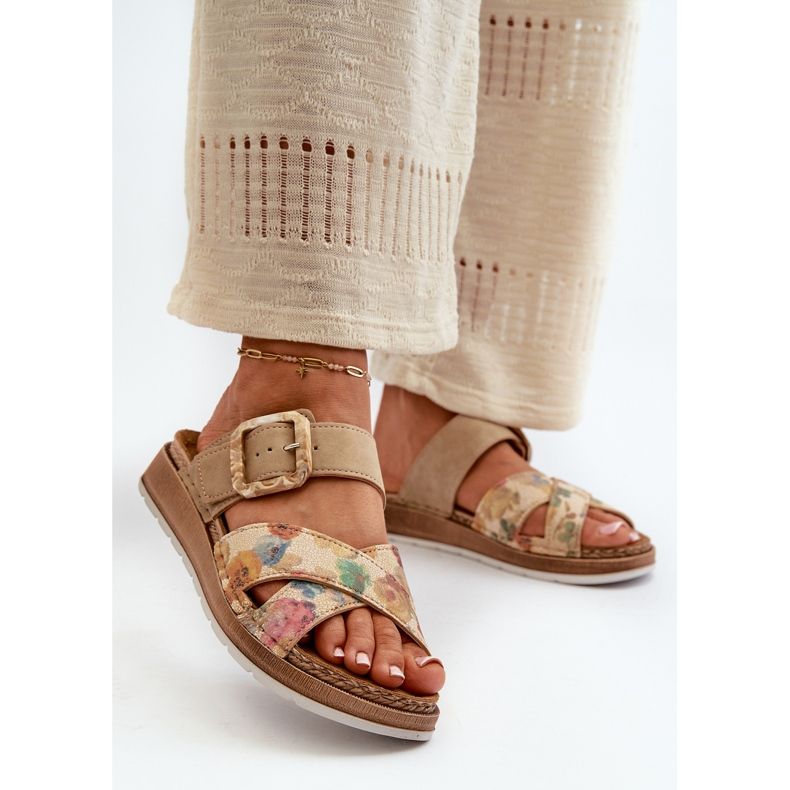Pohodlné dámské žabky s květinovou přezkou Inblu GS000051 hnědá hnědý 2