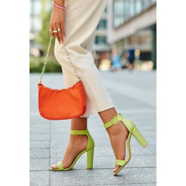 Neonově zelené sandály na vysokém podpatku Georgina zelená 2