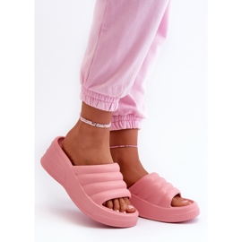 Lehké dámské pěnové žabky na klínku a platformě, růžové Tendrea růžový 1 Lehké dámské pěnové žabky na klínku a platformě, růžové Tendrea růžový 1