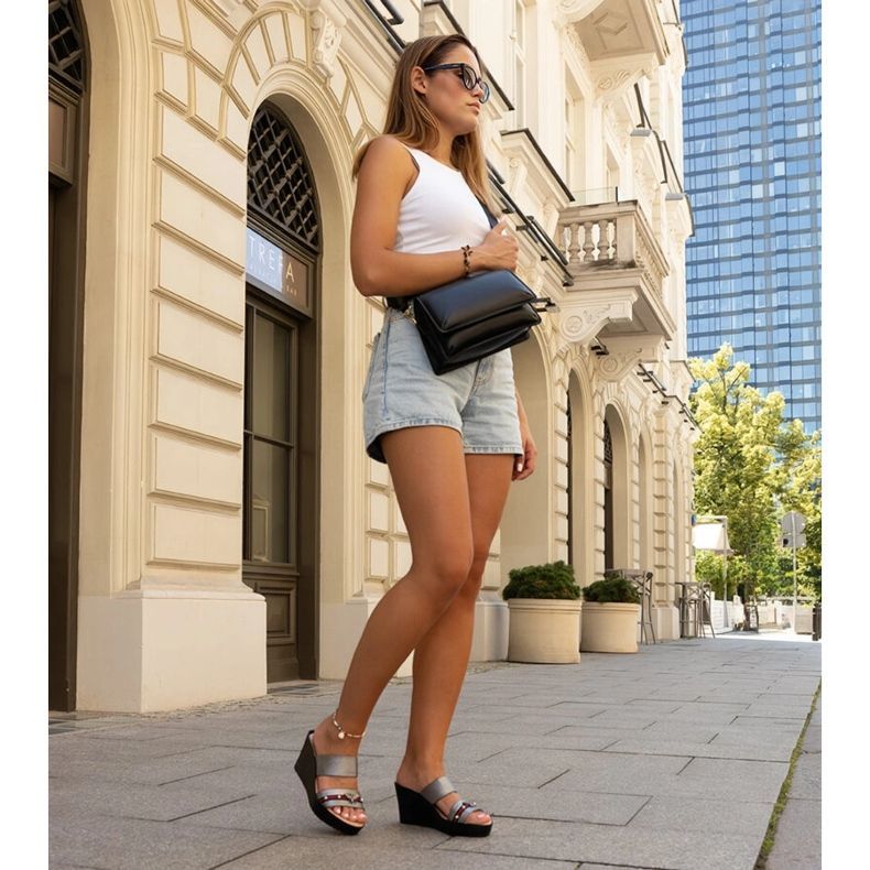 Tmavě šedá metalíza Raja klínové muly 2