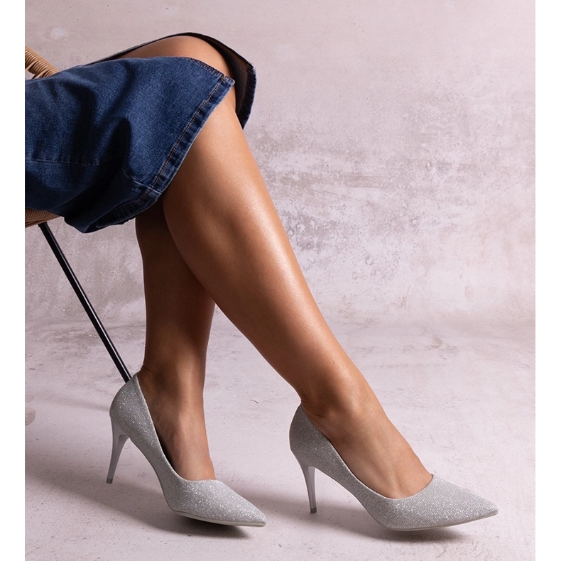 Stříbrné třpytivé vysoké podpatky s koženou vsadkou Makaya stříbrný 1 Stříbrné třpytivé vysoké podpatky s koženou vsadkou Makaya stříbrný 1