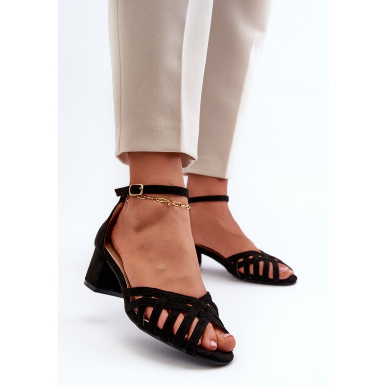 Dámské sandály z ekologického semiše na nízkém podpatku, černá Monsha 2