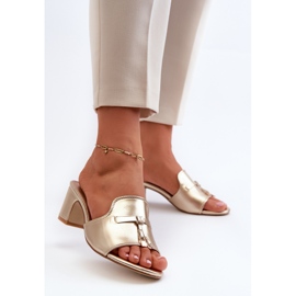 Dámské žabky vyrobené z eko kůže s vysokými podpatky, zlatá Jemenna zlatý 2