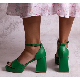 Zelené sandály na vysokém podpatku značky Vesna zelená 2