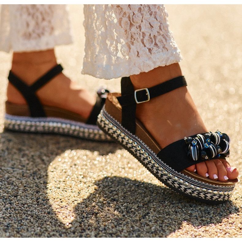 S.Barski Dámské sandály na klínu a platformě s dekoracemi S. Barski Hy056 Black černá 3