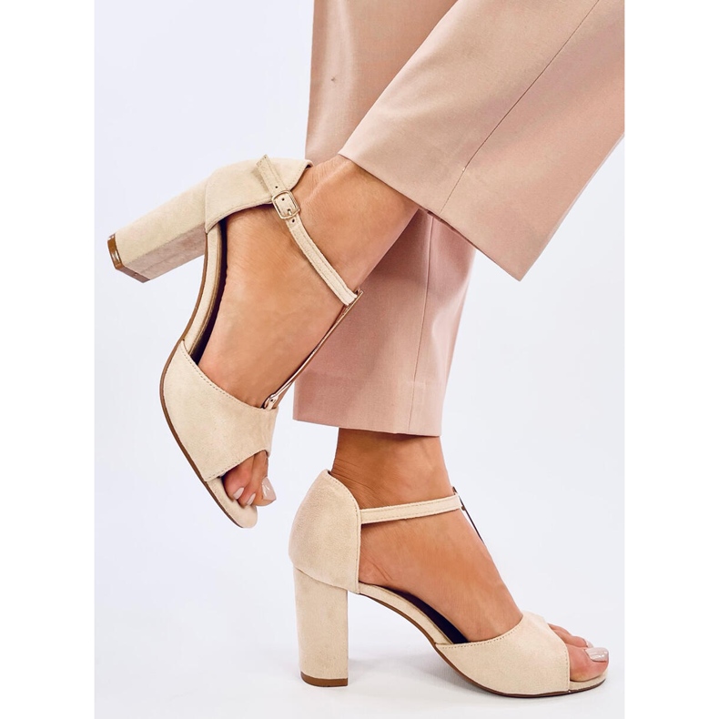 Ferdi Beige sandály na vysokém podpatku se zlatým zdobením béžový 1 Ferdi Beige sandály na vysokém podpatku se zlatým zdobením béžový 1