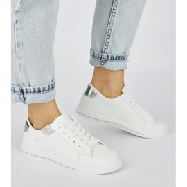 Klasické dámské sportovní boty bílý 2