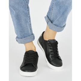 Klasické dámské černé sportovní boty černá 1