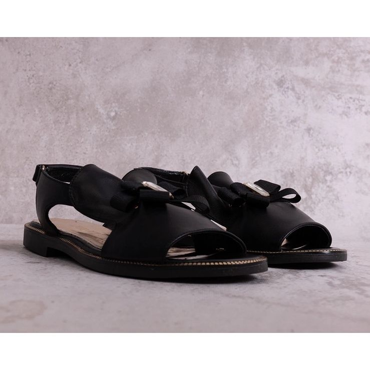 Černé sandály s mašlí a zirkonem KARINO černá 1